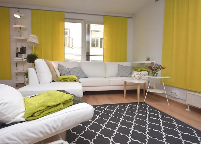 Lägenhet Bright Home